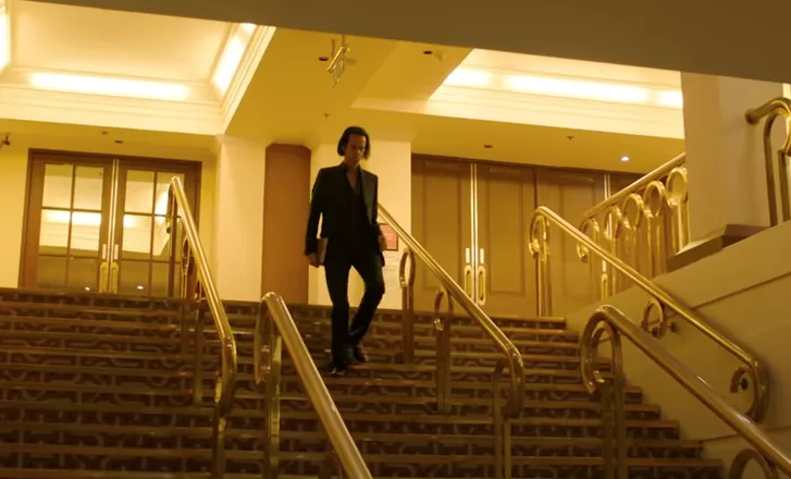 Nick Cave teaser online solokoncert med gåsehudsfremkaldende trailer