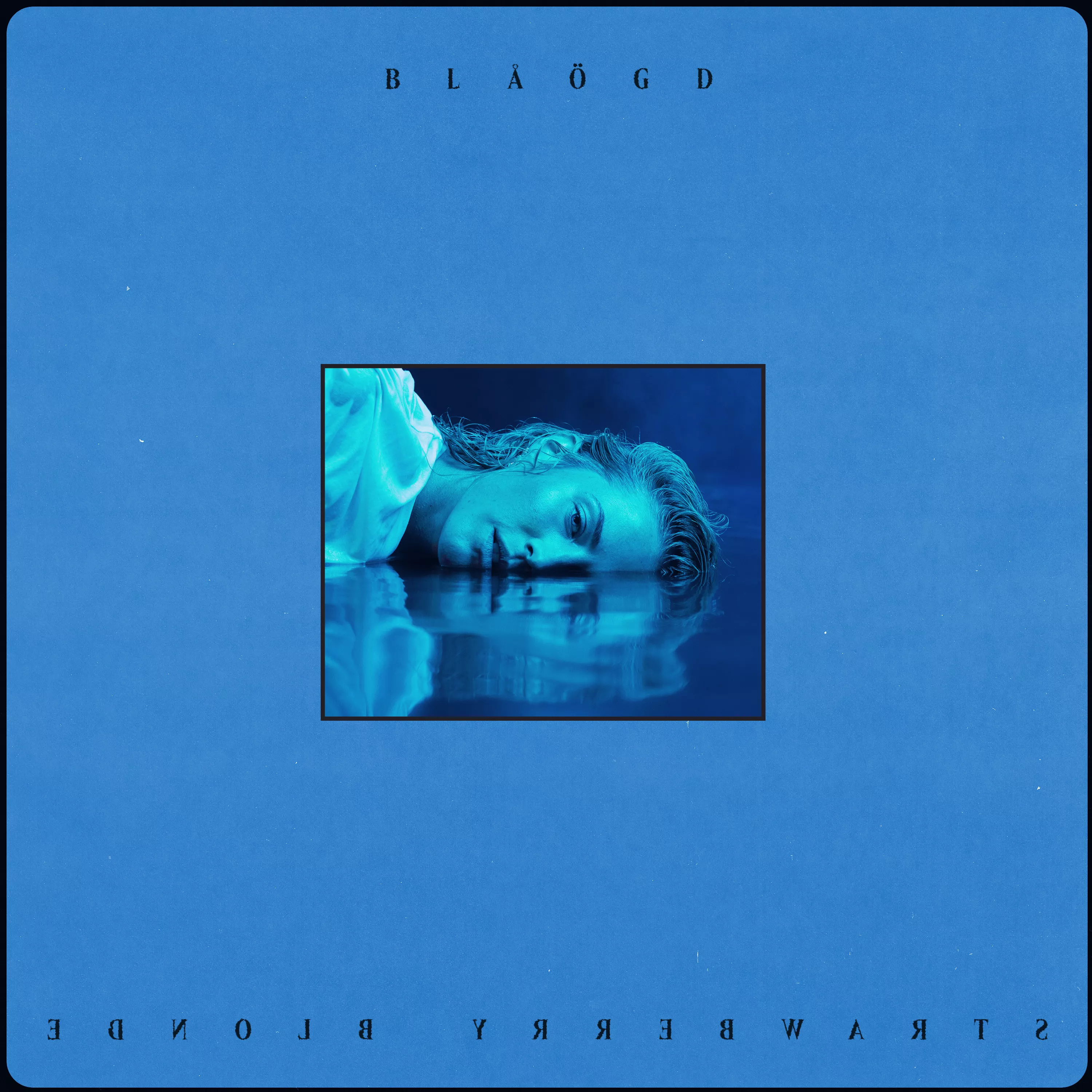 Blåögd - Molly Sandén