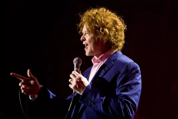 Simply Red siger farvel 