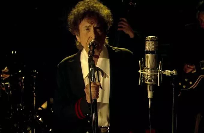 Bob Dylan kommer ikke og modtager sin Nobelpris