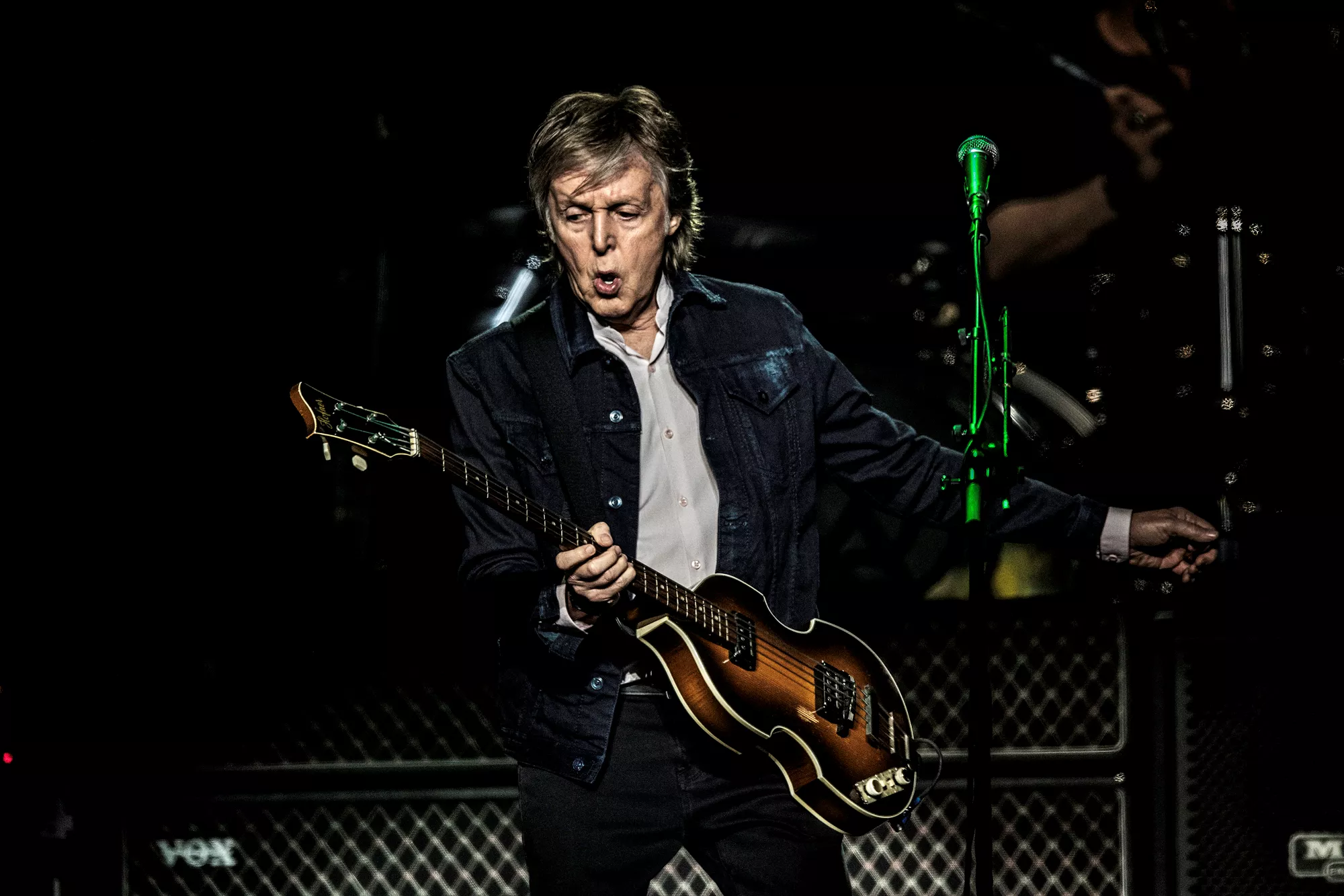 Paul McCartney rockade med Foo Fighters under stjärnspäckad ceremoni