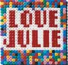 Love Julie albumdebuterer den 4. november