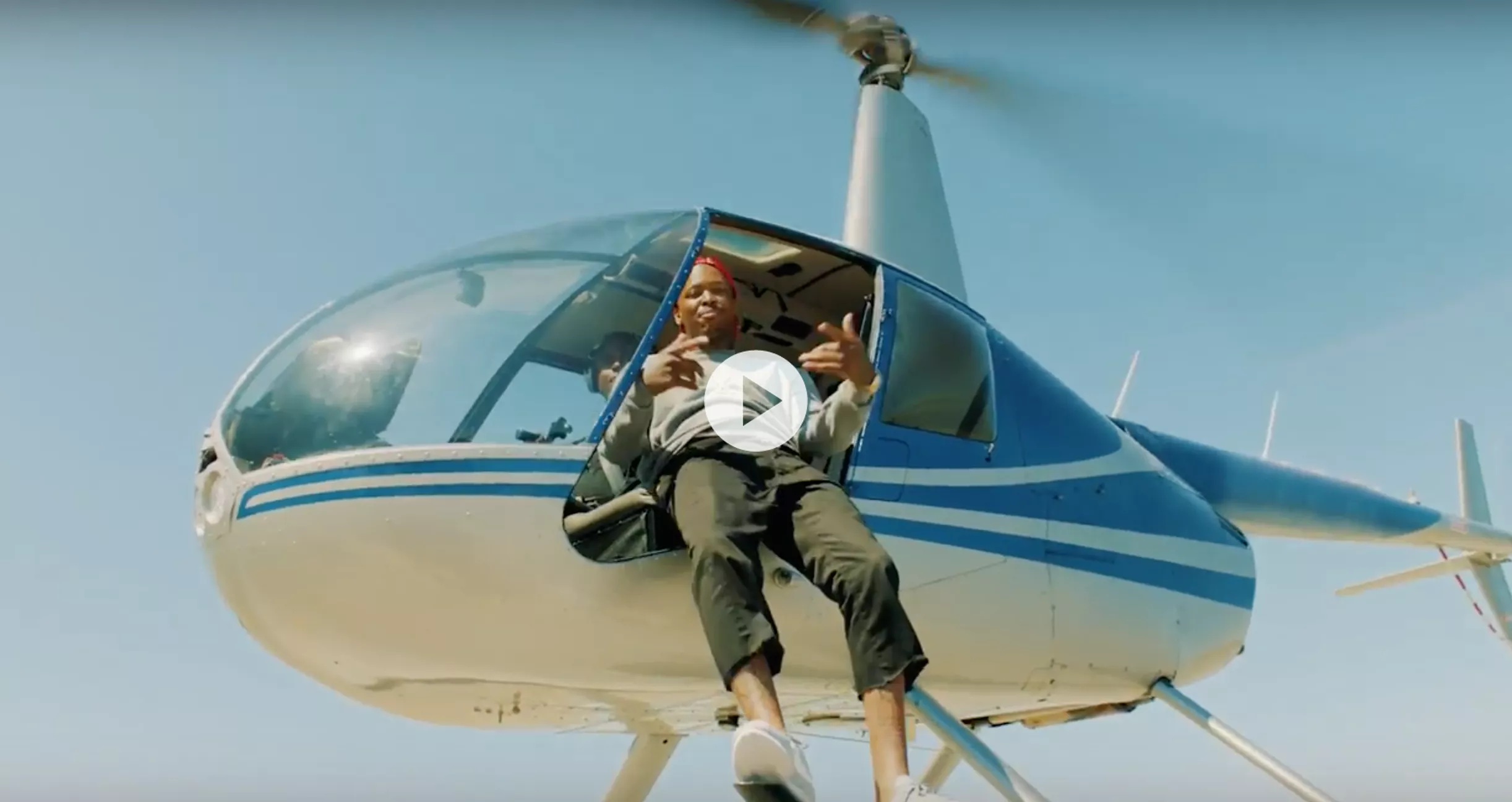Se ny blærerøvsvideo fra rapperen YG – med Drake i helikopter
