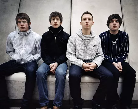 Hør ny sang fra Arctic Monkeys online