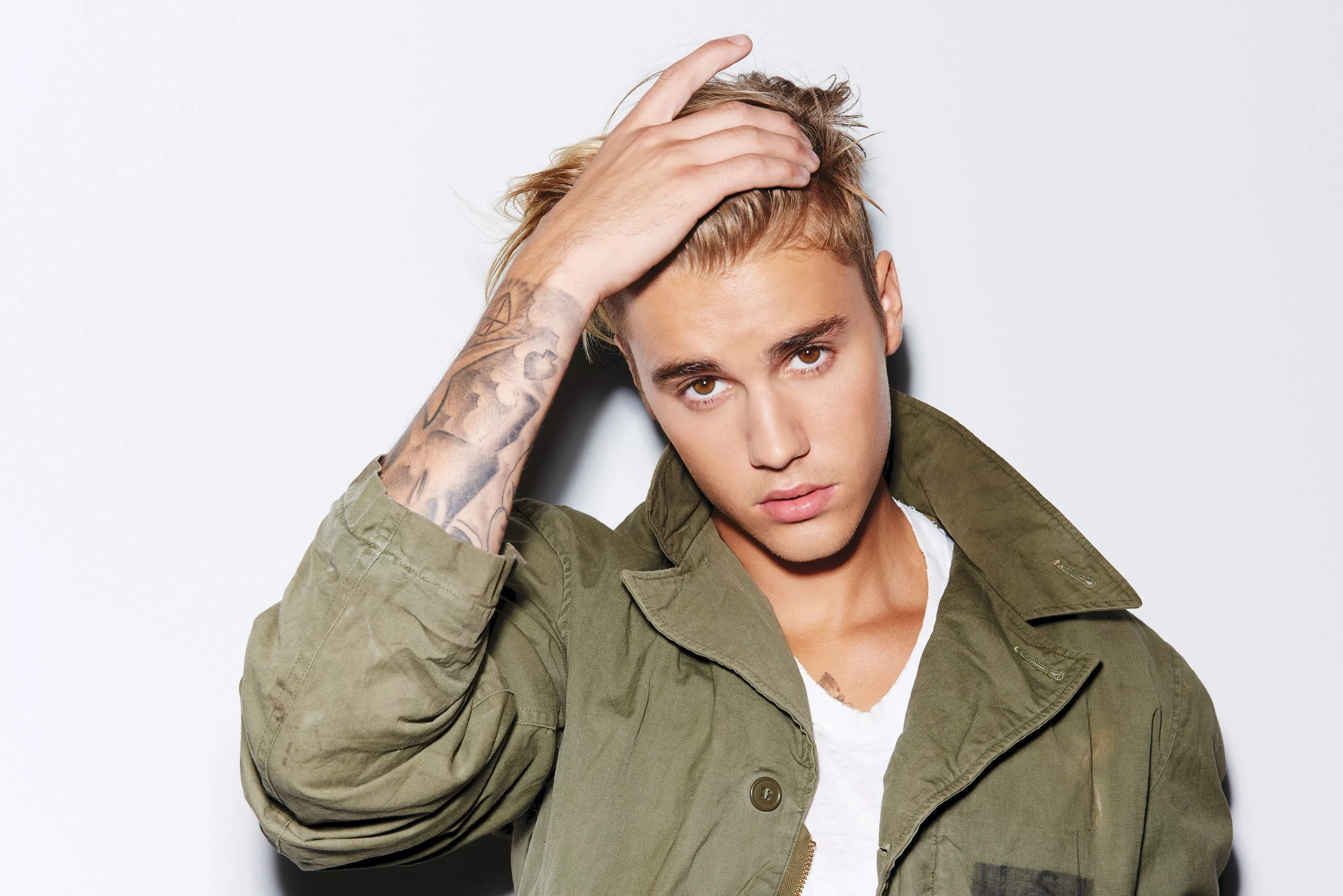 Justin Bieber: ”Jeg kæmper med at finde ro”