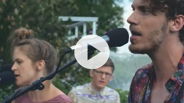 Video: Roskilde-aktuelle Shy Shy Shy skruer op for sommerstemningen 