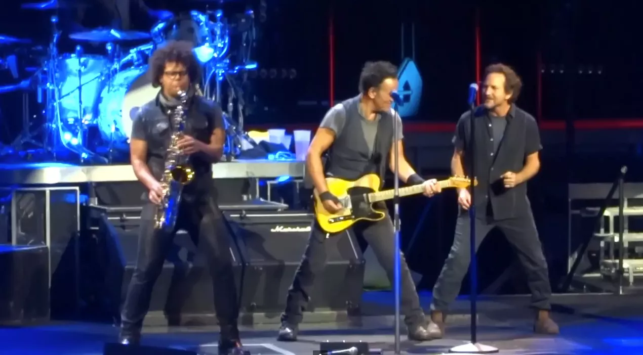 Video: Eddie Vedder synger med Bruce Springsteen