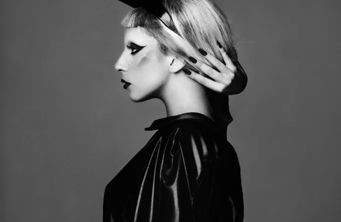 Hør Lady Gagas nye, længeventede single