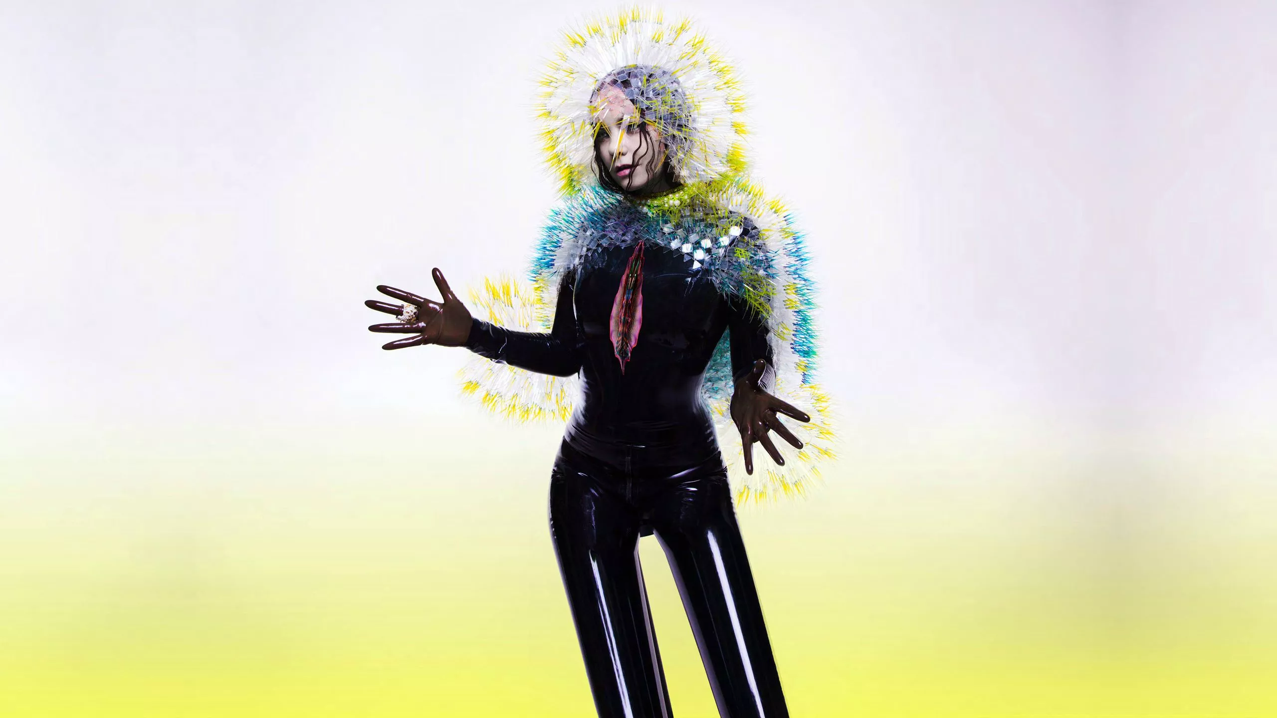 Besættende Björk stryger alt undtagen strygere