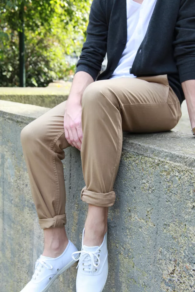 Elegante chino bukser til mænd er tidens trend