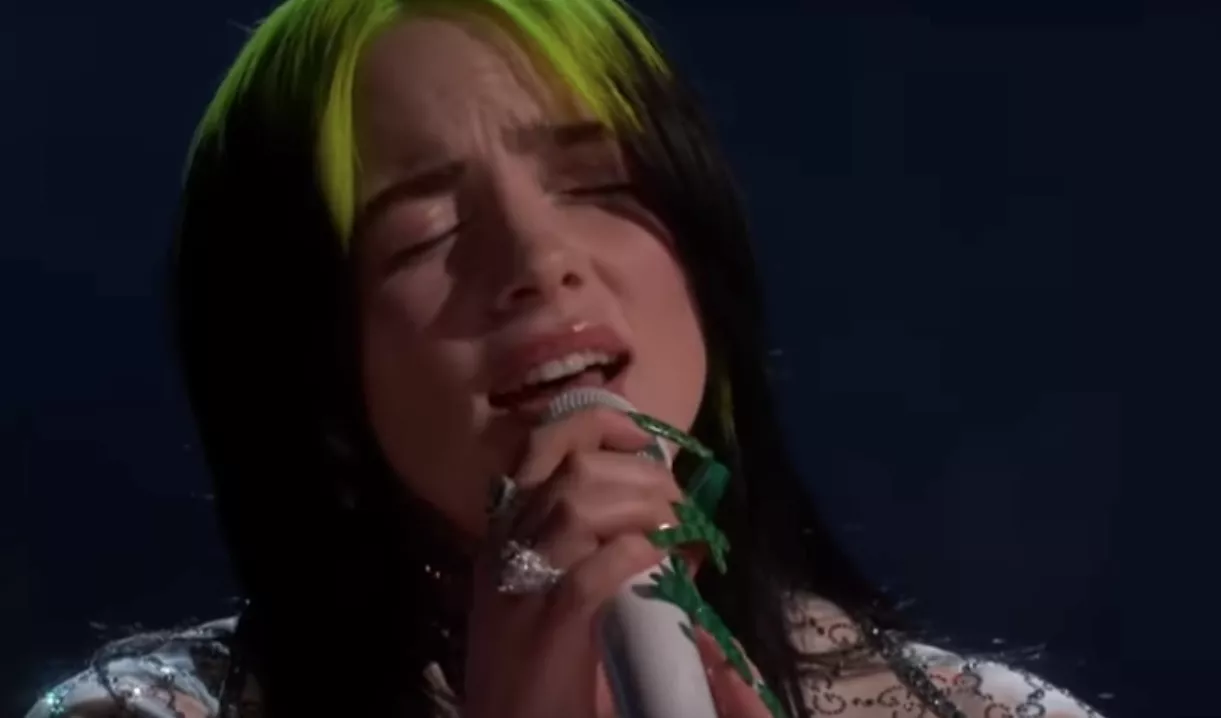 VIDEO: Se Billie Eilishs intense Grammy-optræden