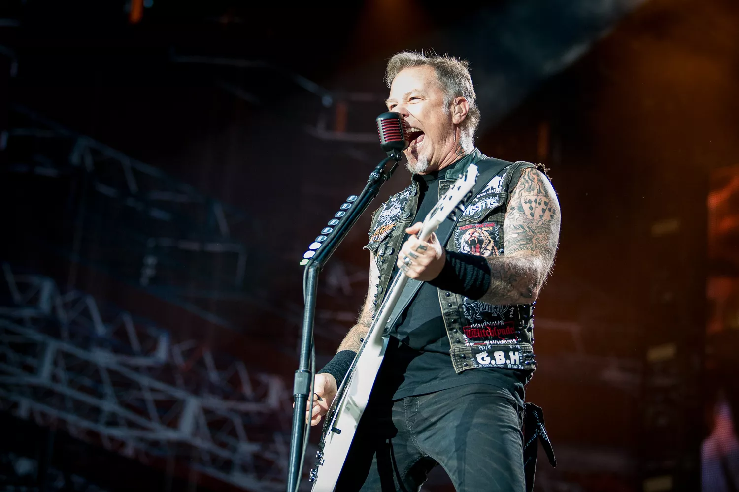 Metallicas frontmann James Hetfield ønsker å lage ny musikk snarest