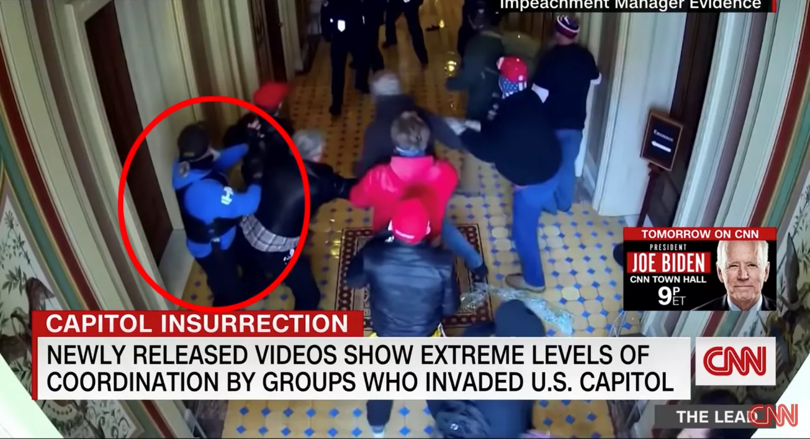 Ny video viser, hvordan guitaristen angriber politiet under stormen på Kongressen
