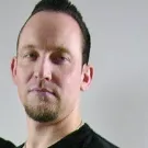 Volbeat-frontmand bliver skribent