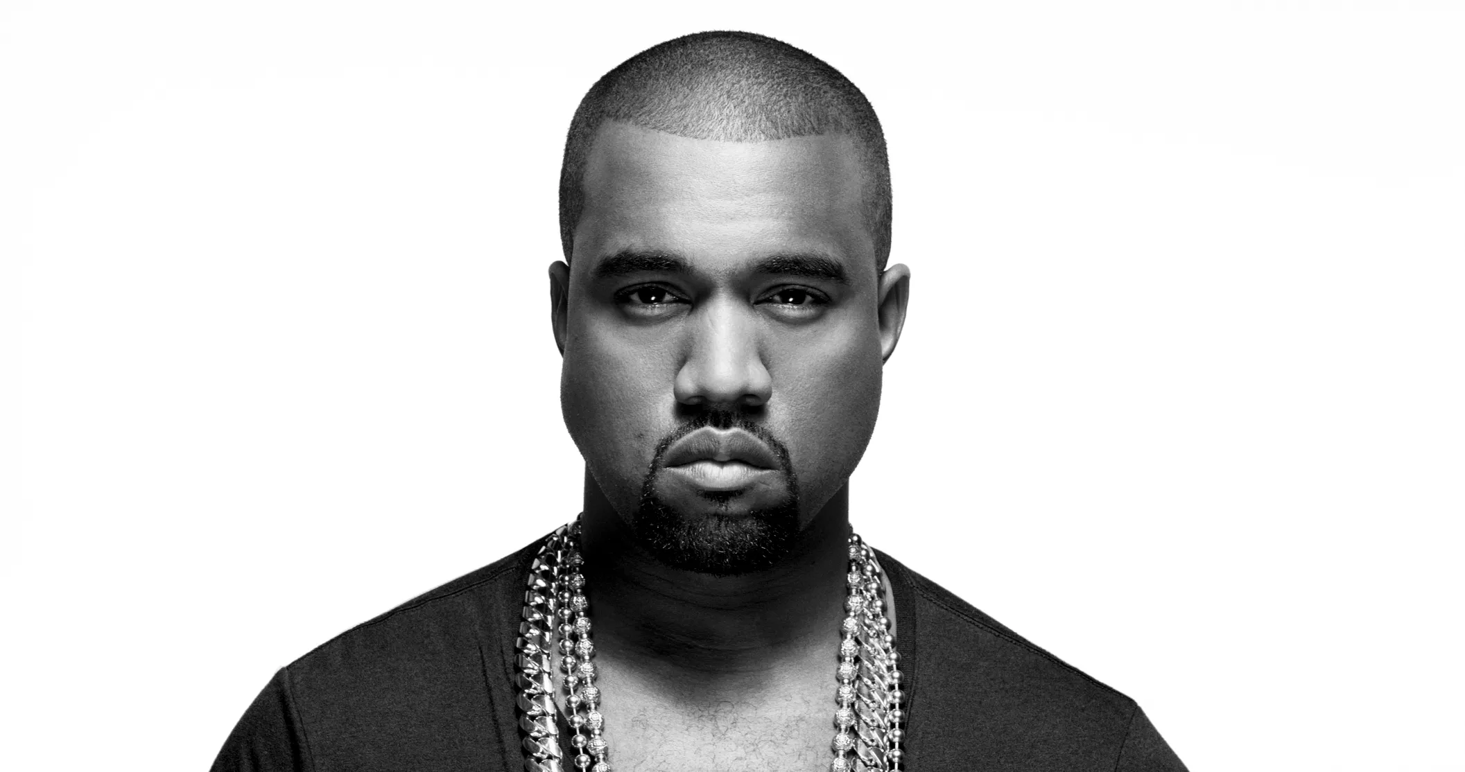 Kanye West klar med ny udgivelsesdato – er flyttet ind i arenaen, hvor han holdt lyttefest