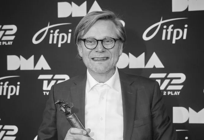 En musikbranche-veteran takker af - en samtale med Jens Ove Friis