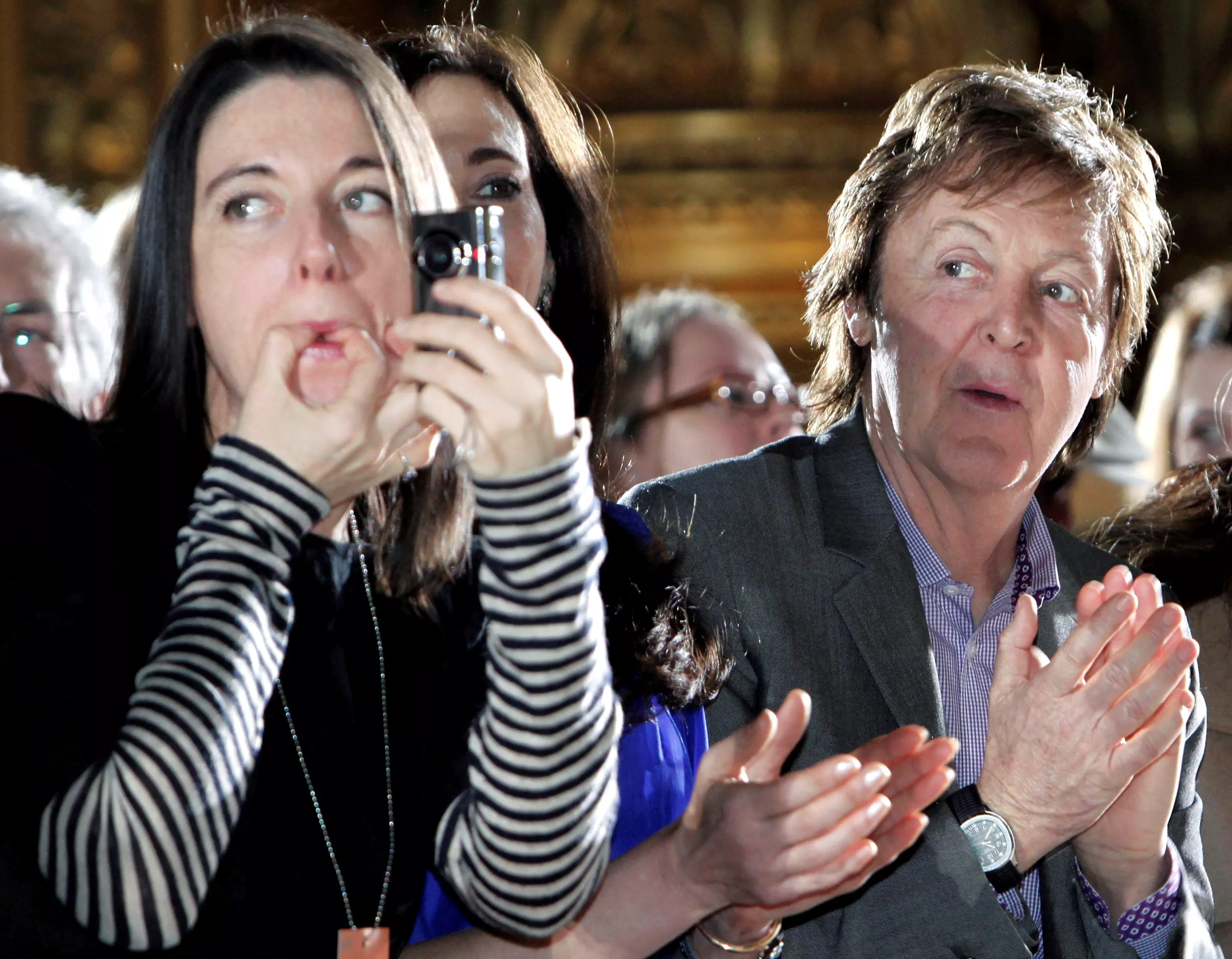 McCartneys «ukjente» fotografdatter stiller ut med sin avdøde mor