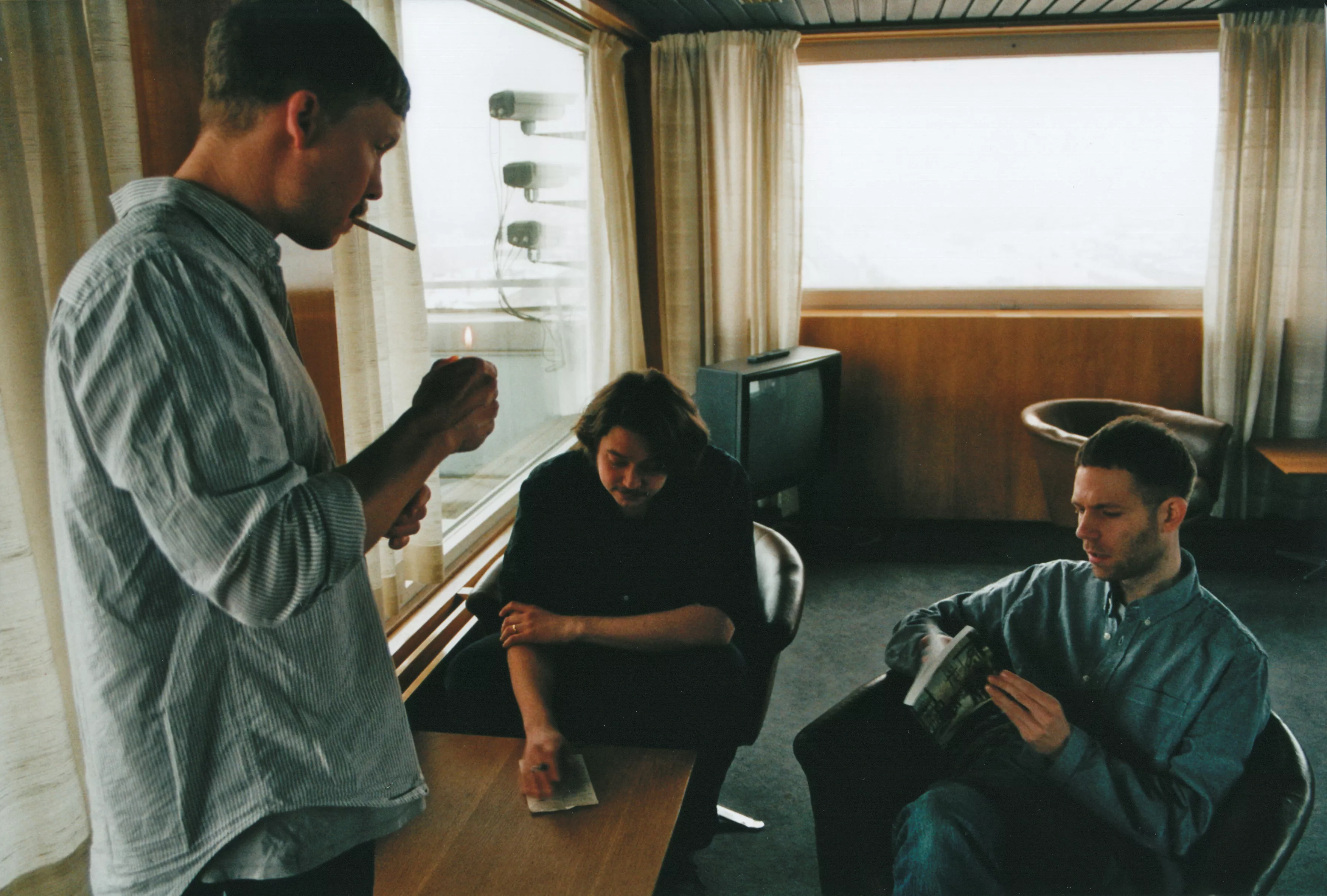 The Radio Dept. gör vallåt för alliansen
