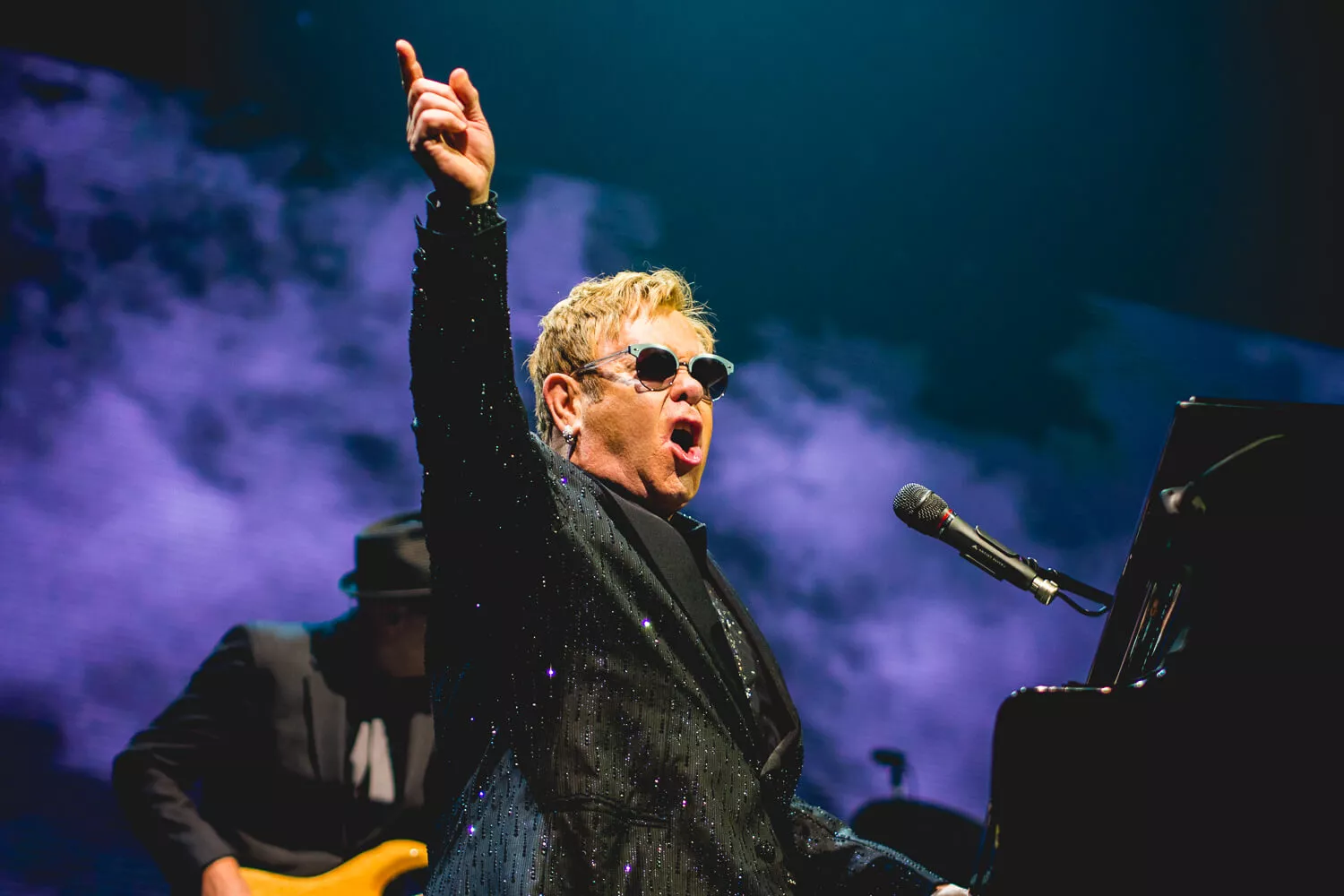 Elton John till Sverige