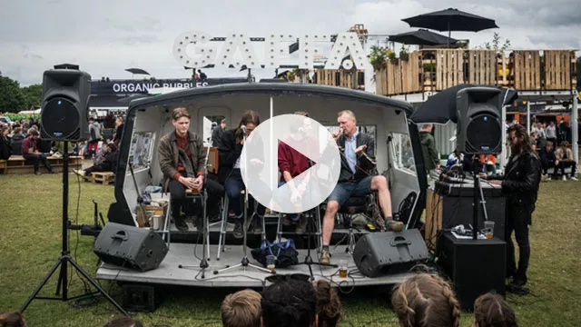 Video: Blaue Blume besøgte GAFFAs stand på Roskilde Festival