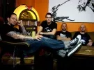 Volbeat signerer plader