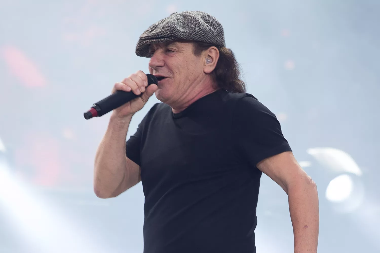 Brian Johnson: ''I am not retiring''