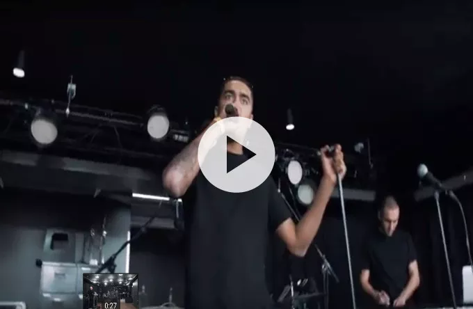Video: Kom backstage med Kesi inden Beta-koncert