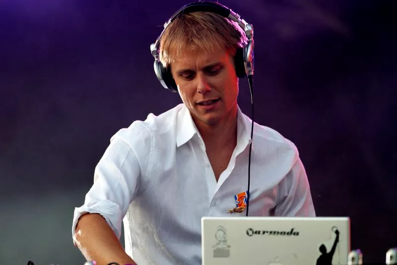 Armin van Buuren giver stort show i Danmark