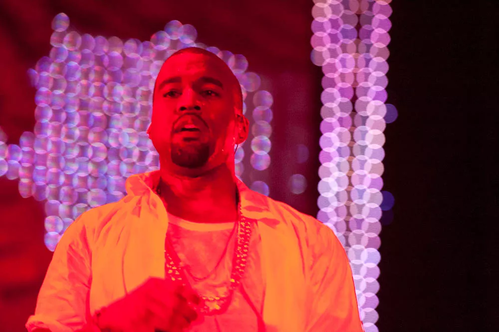 Kanye West aflyser ekstrakoncert – men slår 99 billeder op på Instagram