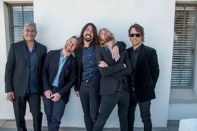 Foo Fighters headliner Glastonbury Festival sammen med Radiohead