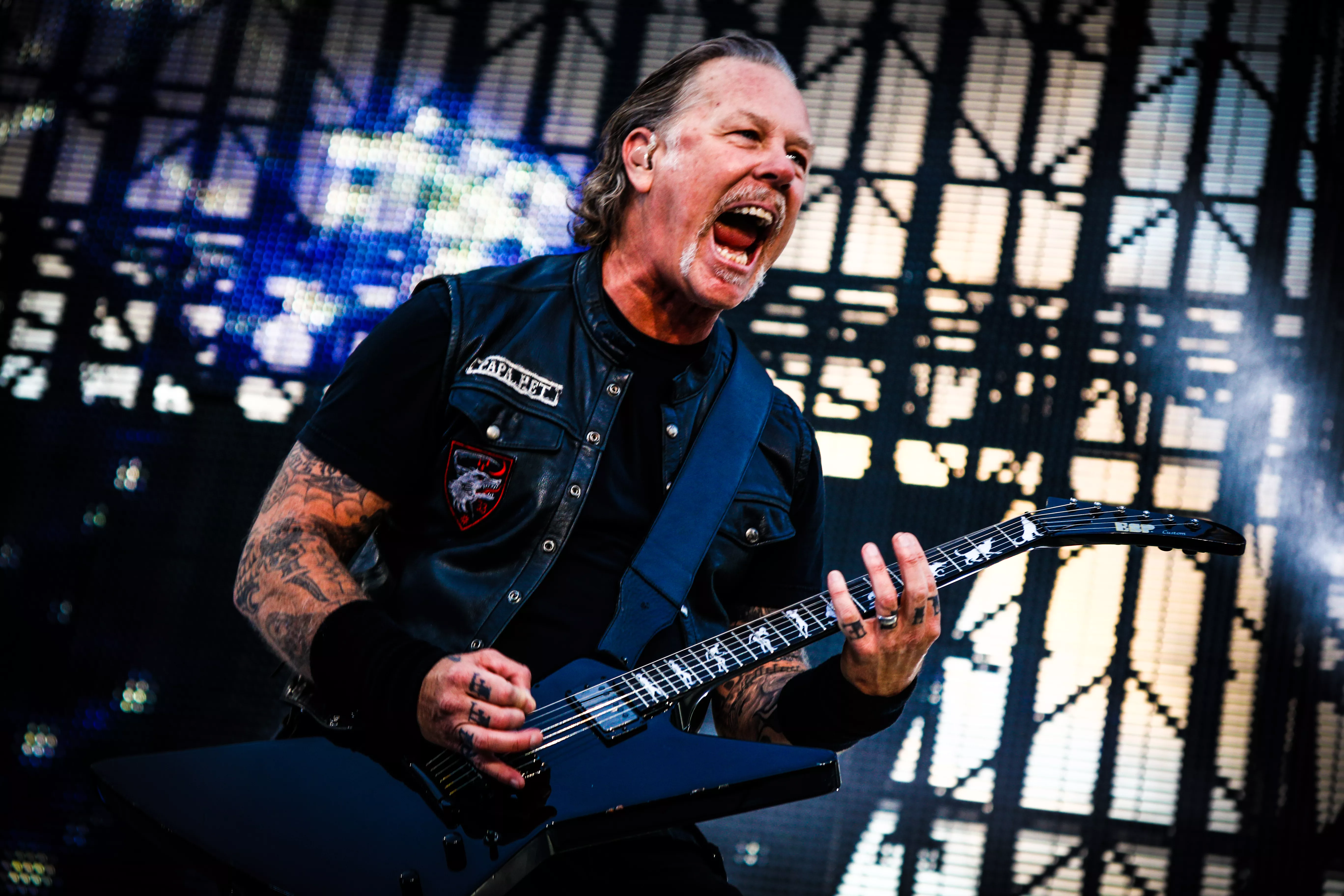 Metallica donerer stort pengebeløb til kræftramte børn