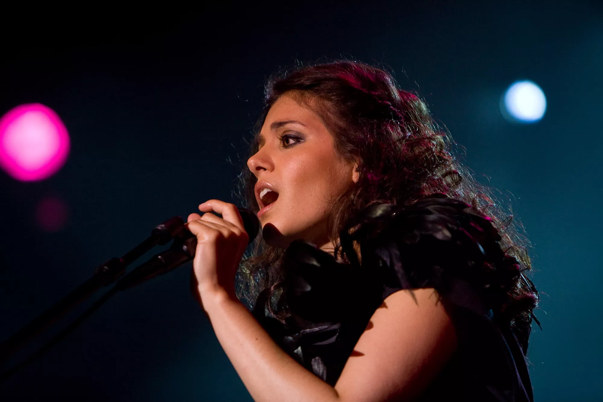 Katie Melua udskyder koncerter