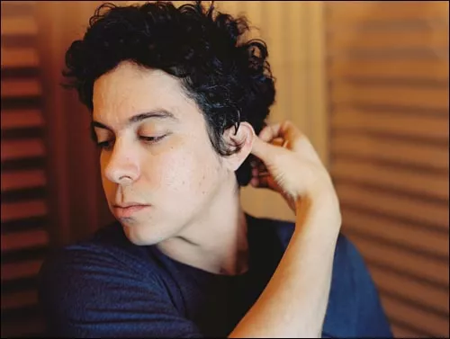 M. Ward udsender nyt