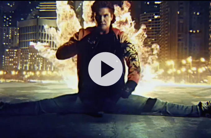 Se David Hasselhoff i actionspækket musikvideo