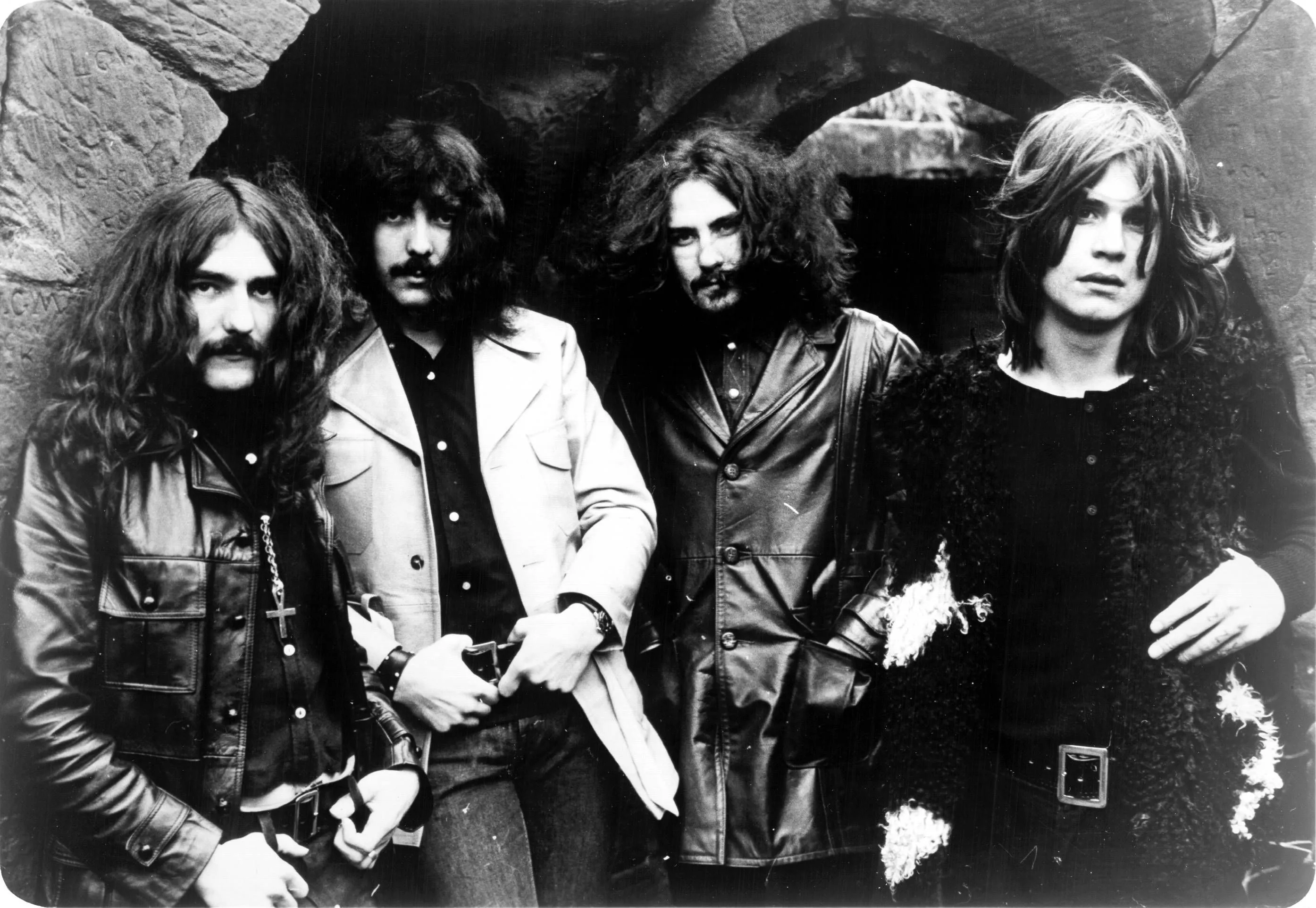 Tony Iommi: "Du kan ju tänka dig hur ett högljutt Black Sabbath läckte in genom väggen"