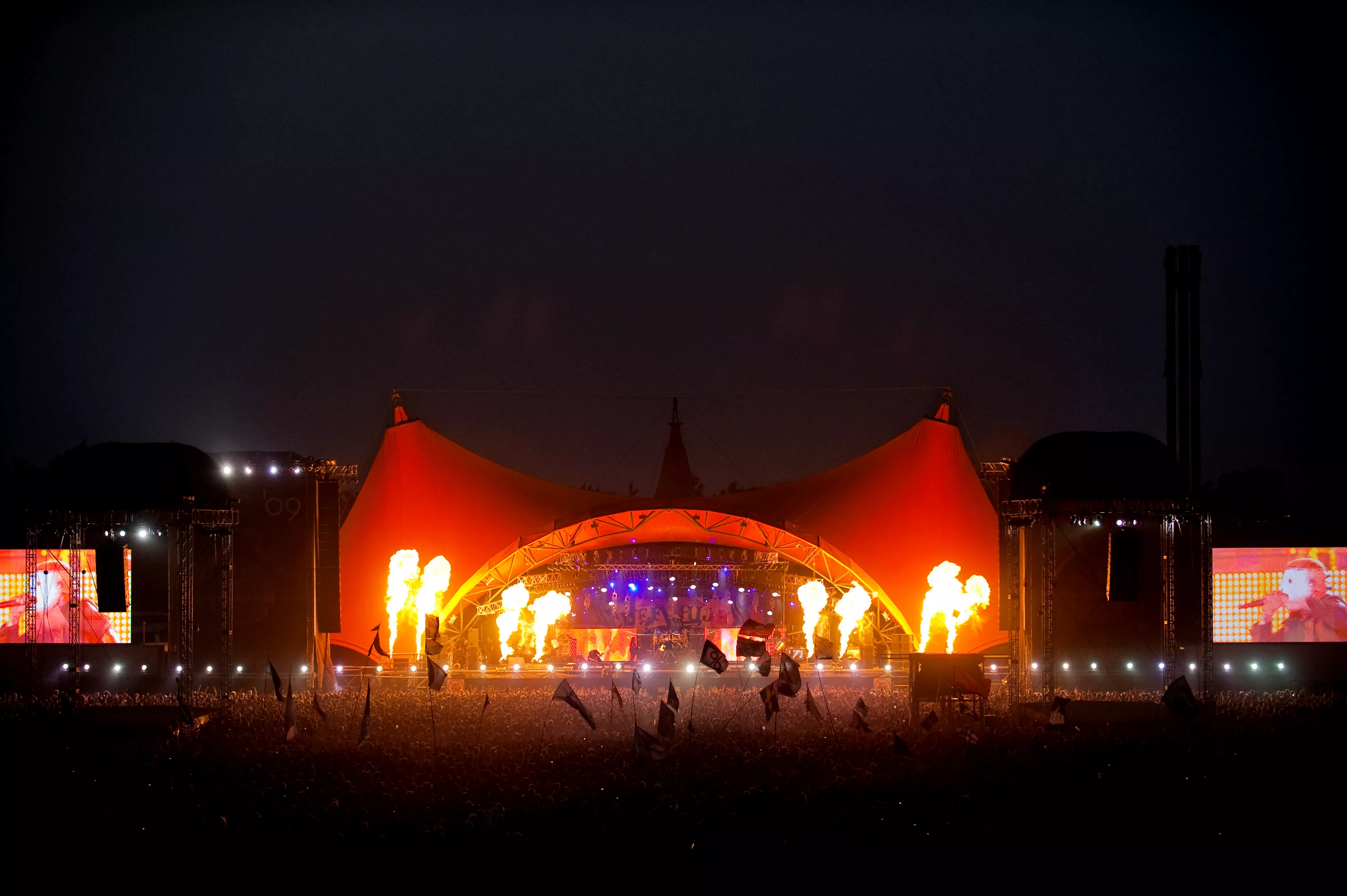 Roskilde Festival donerer 1,6 millioner til hjemløse og fattige