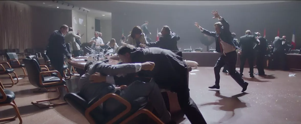 Se politikere i slåskamp i DJ Shadow og Run the Jewels’ nye musikvideo