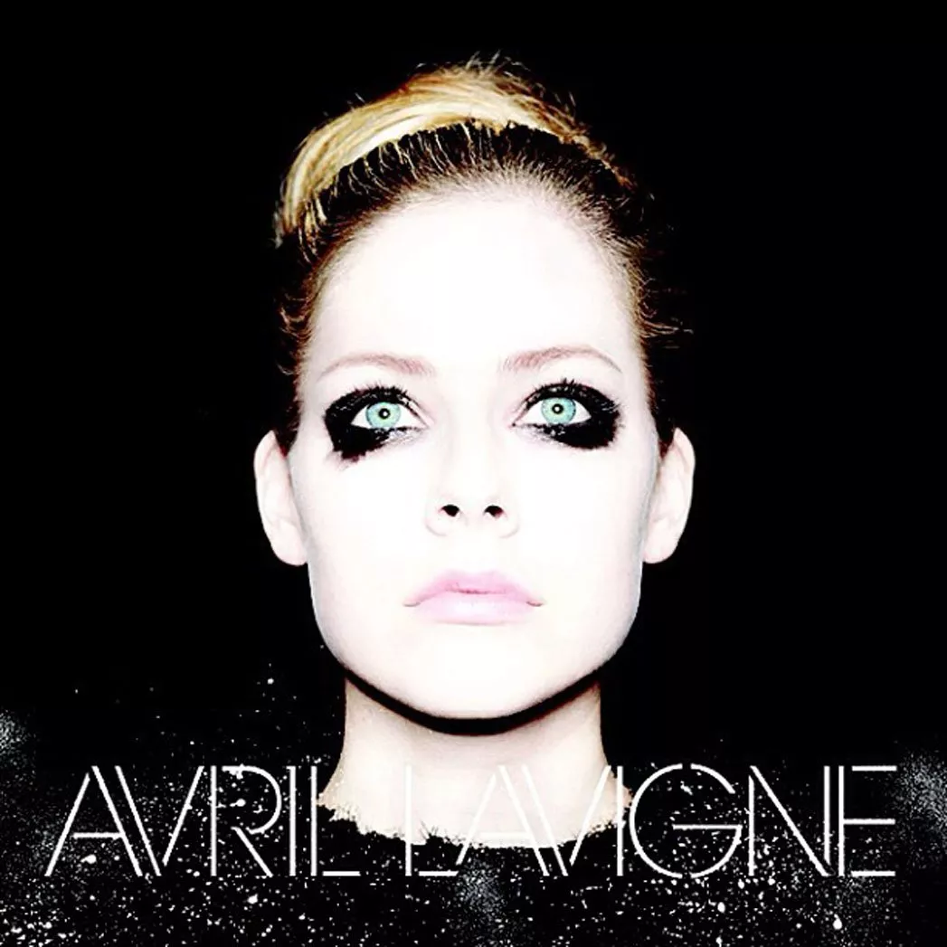 Avril Lavigne offentliggør comeback i følelsesladet besked