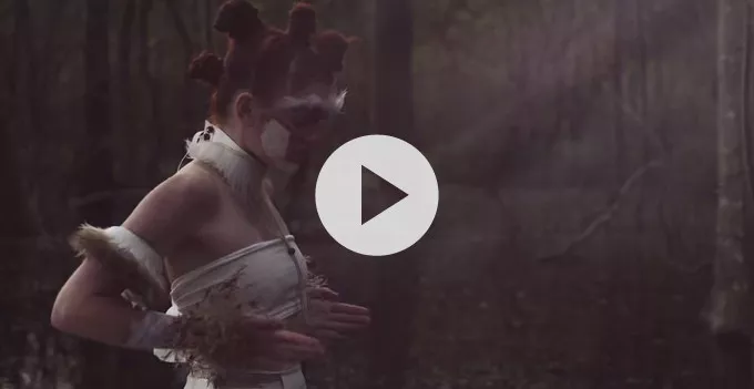 Se smuk video fra den danske dreampopper Lhuma