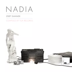 Nadia - støt Danner - Diverse Kvindelige Kunstnere