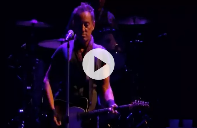 Video: Bruce Springsteen fortolker Purple Rain