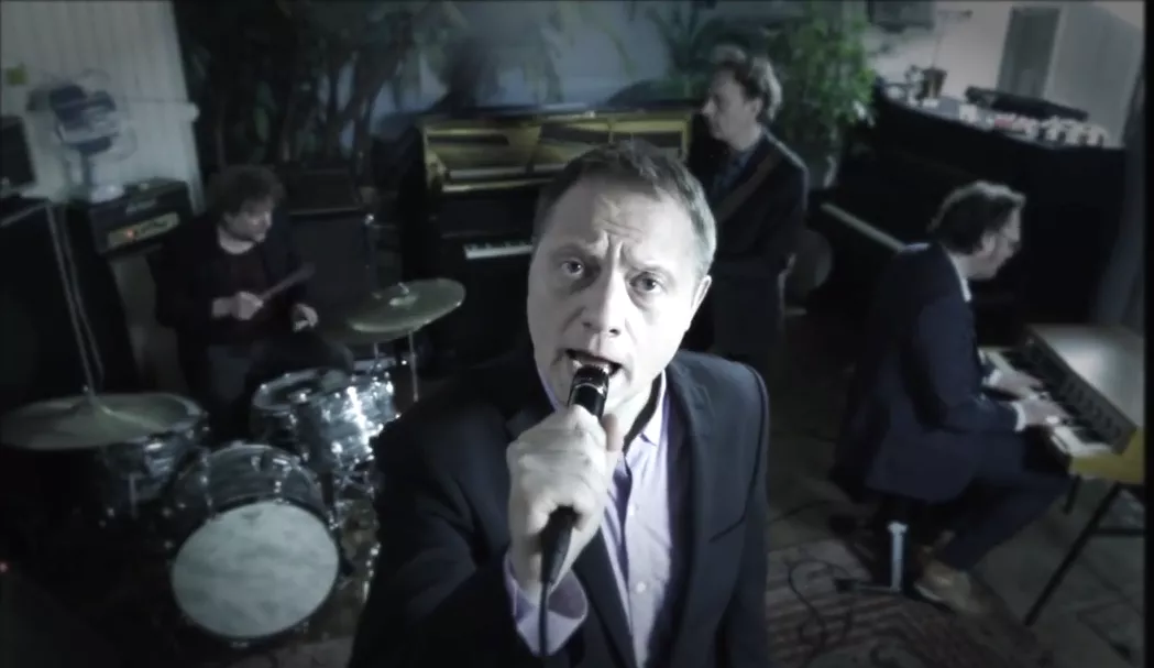 Se Weeping Willows nya video