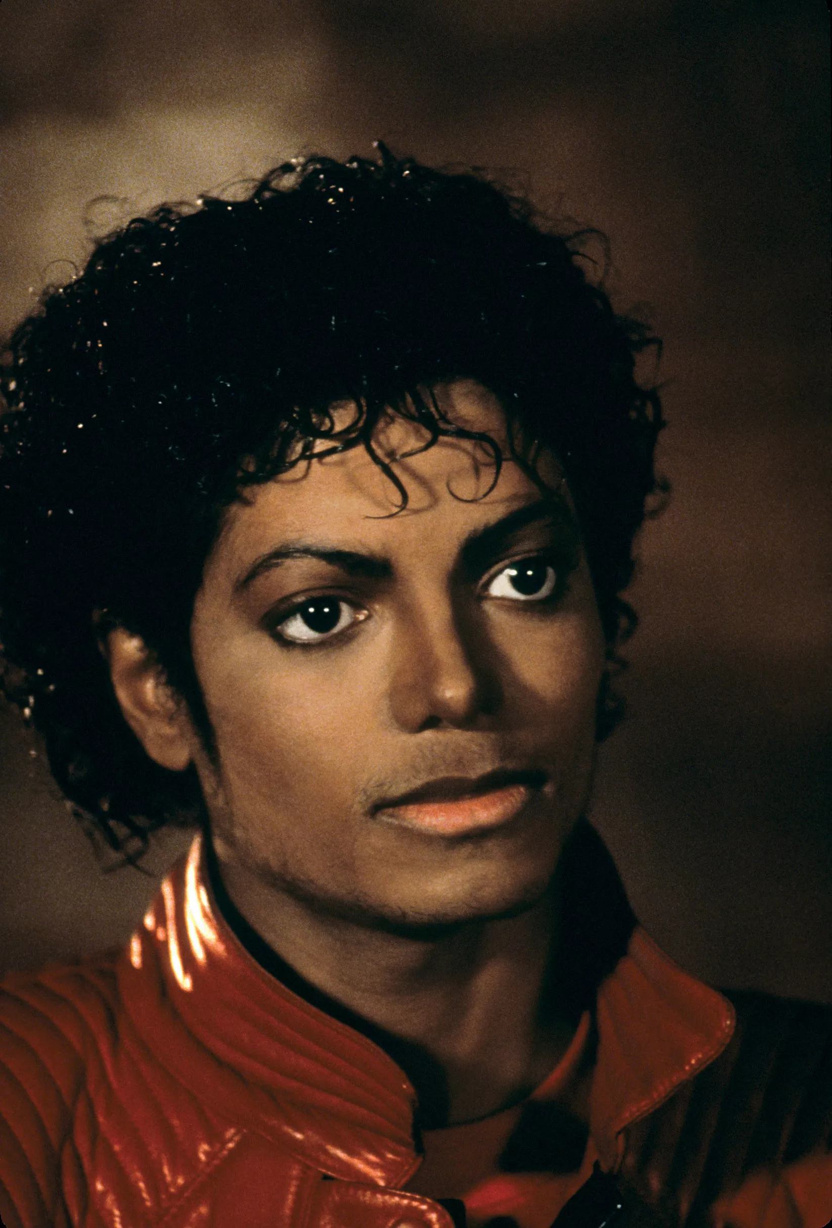 Nyt Michael Jackson-album til november
