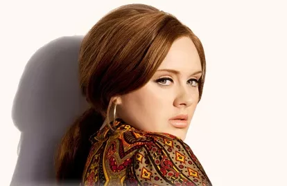 Adele udsender nyt til september