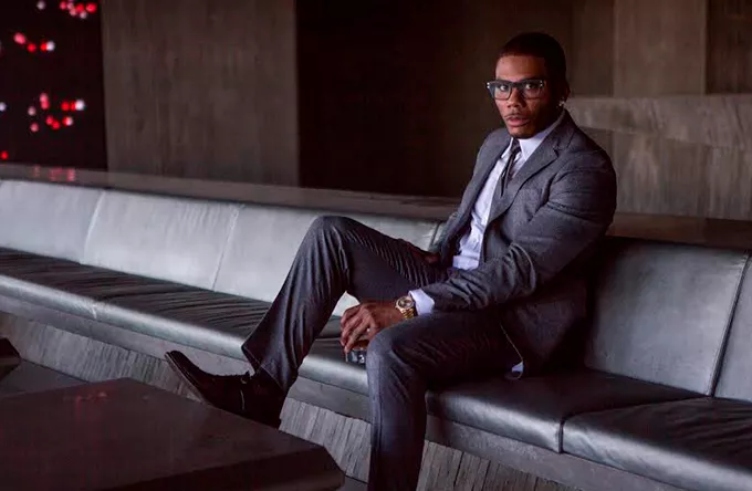 Fans hjelper den amerikanske artisten Nelly med å betale gjelden