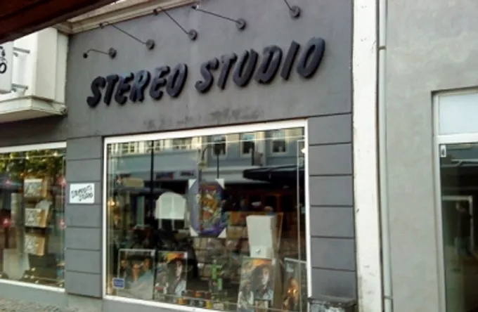 Stereo Studios varelager til salg med store rabatter
