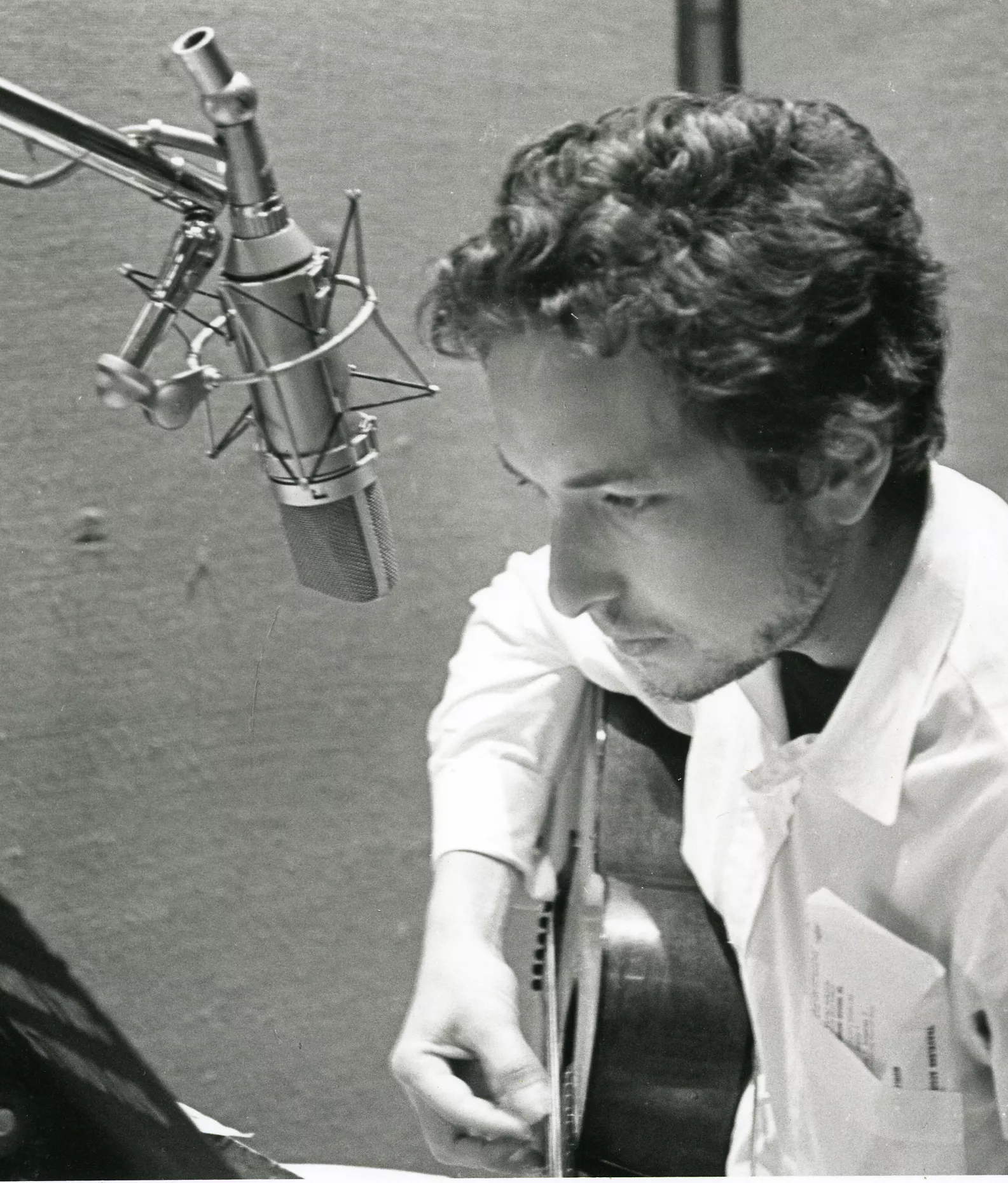 Dylan afslører albumdetaljer