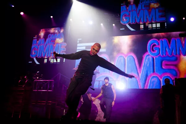 Chris Brown annoncerer support-navne til Forum-koncert