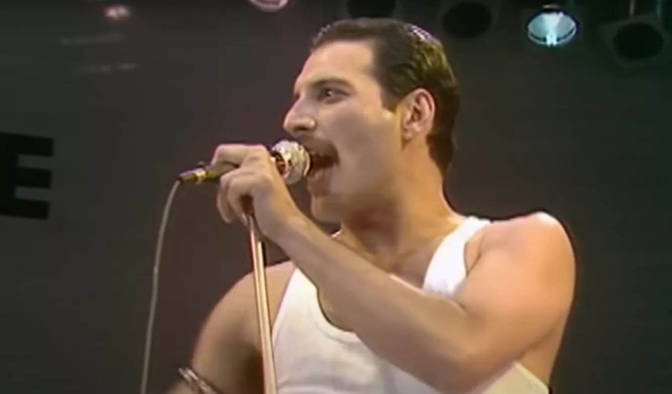 QUEEN-JUBILÆUM: Her er Freddie Mercurys 10 bedste performances