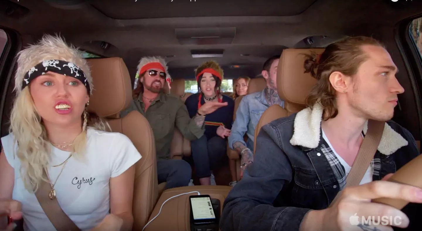 Carpool Karaoke: Se Miley Cyrus og hele familien i sjælden forening